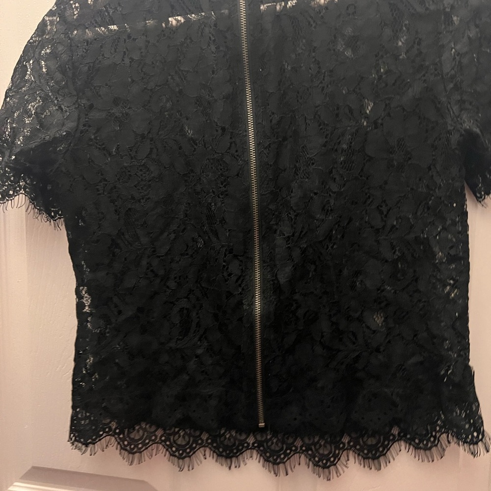 Zara lace top . Worn once size small - Picture 8 of 8